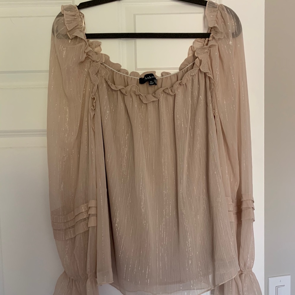 Aakaa Off-Shoulder Blouse